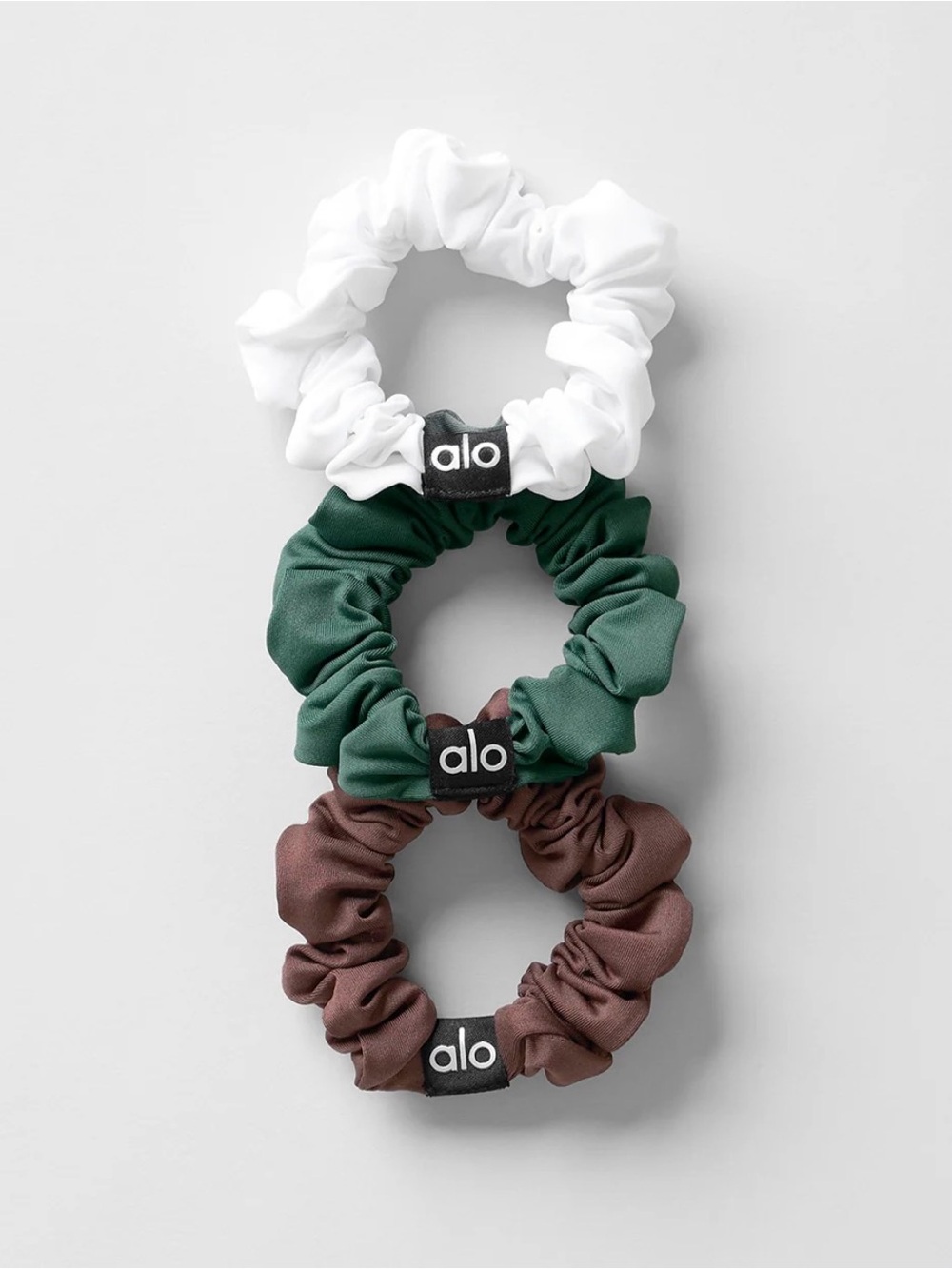 Alo Fresh Mini Scrunchie 3-Pack - Brownstone/White/ Clover Green